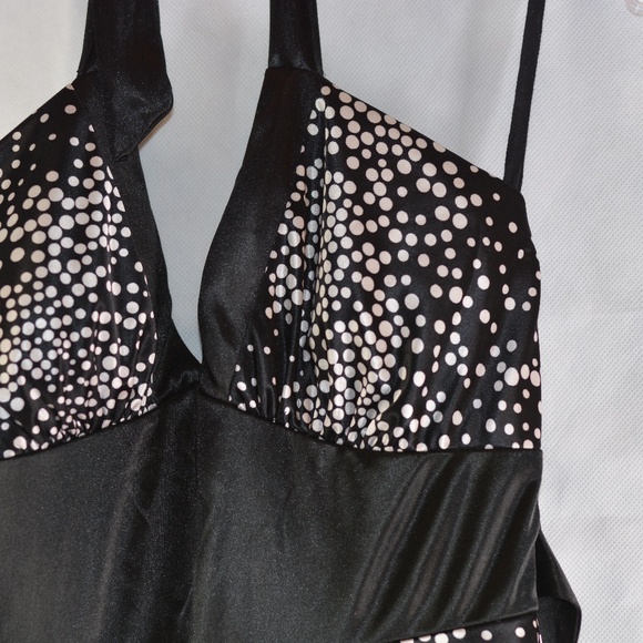 Halter Dress Black and White M by Ruby Rox - Picture 6 of 8